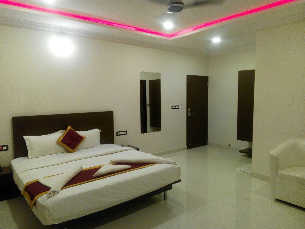 Hotel Grand Kubera Chikmagalūr 외부 사진