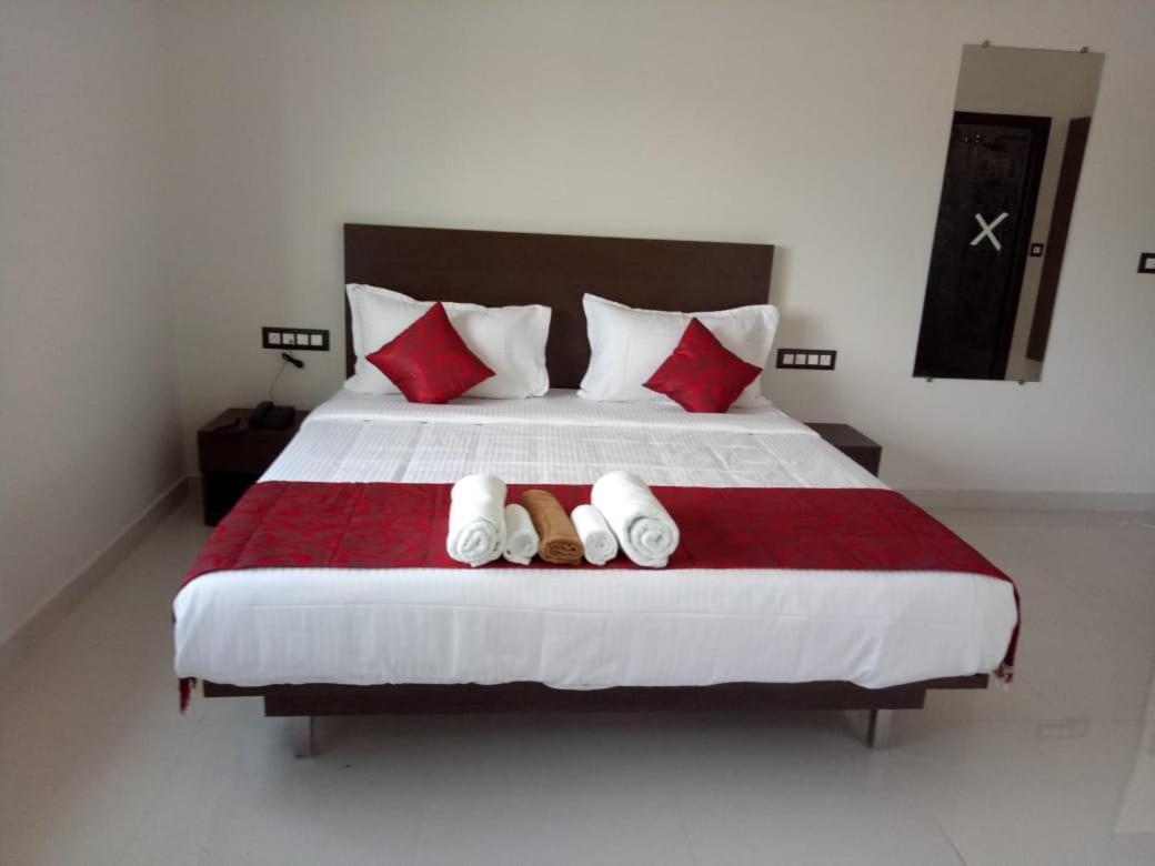 Hotel Grand Kubera Chikmagalūr 외부 사진