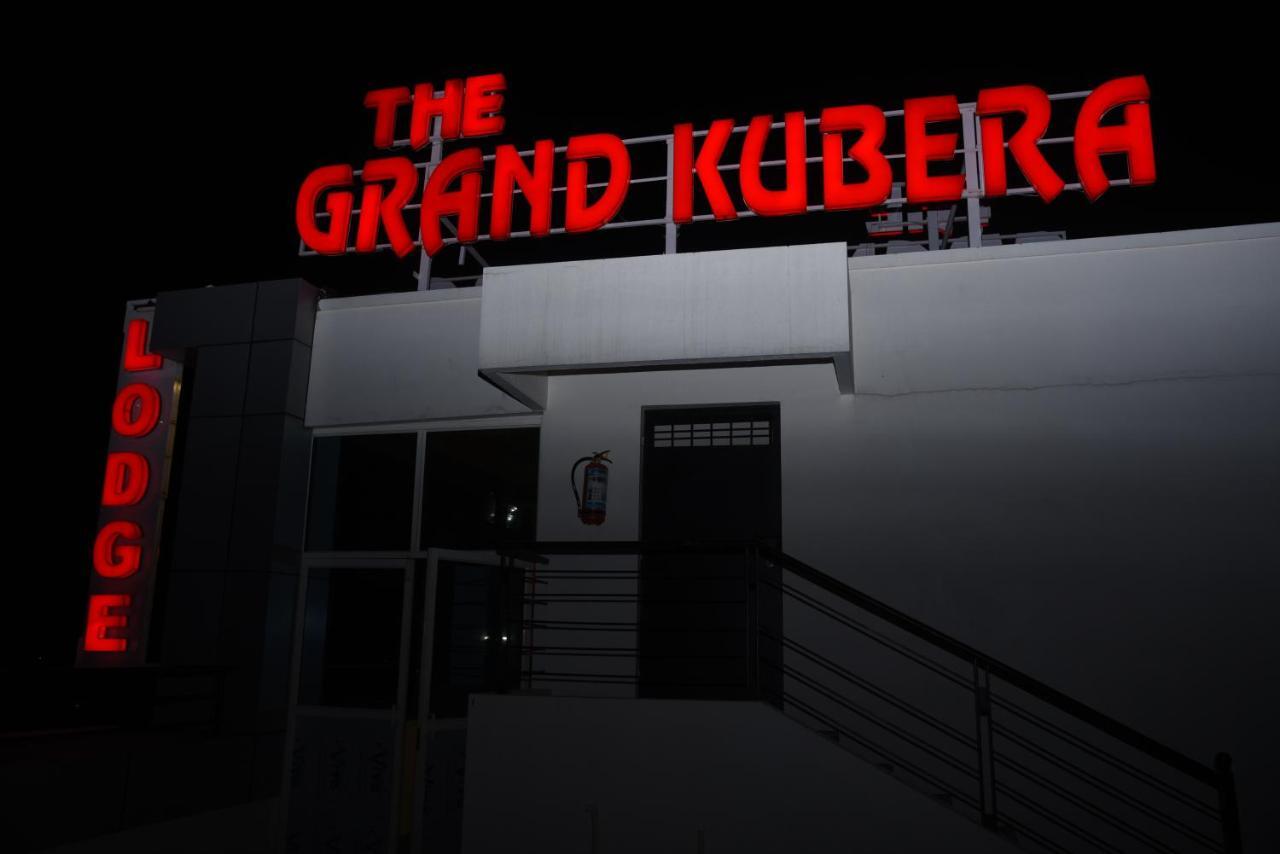 Hotel Grand Kubera Chikmagalūr 외부 사진