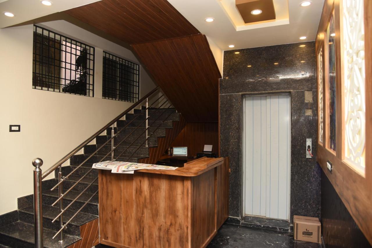 Hotel Grand Kubera Chikmagalūr 외부 사진